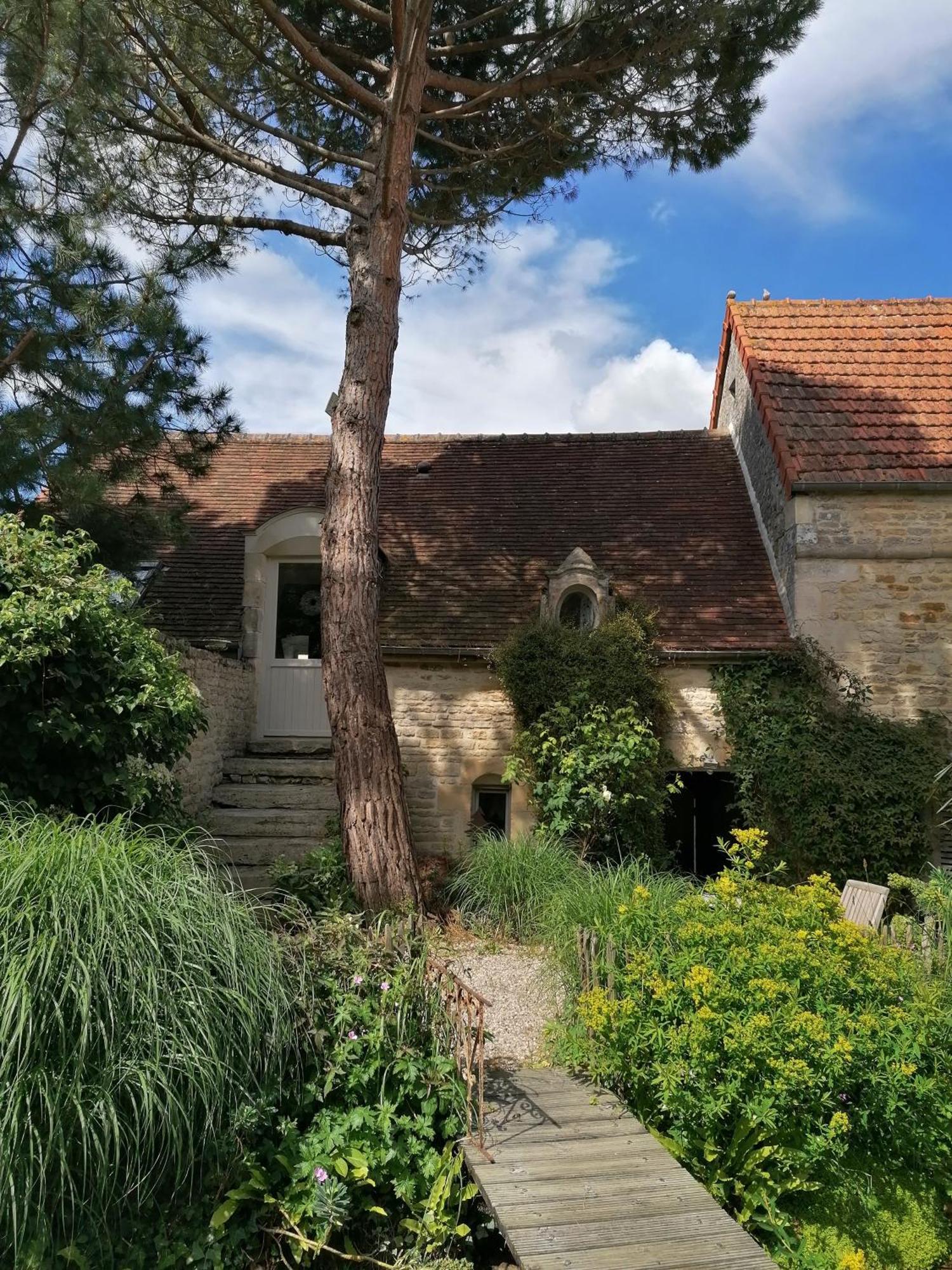 La Malposte Bed and Breakfast Reviers Exteriör bild